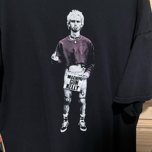 MGK shirt size 2xl sellout